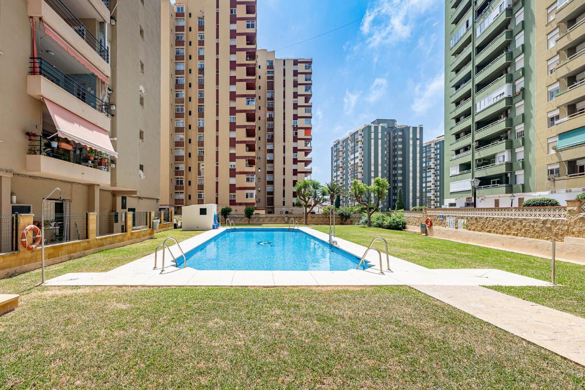 Los Boliches 3 Bed Ap ฟูเอนฮิโรลา ภายนอก รูปภาพ