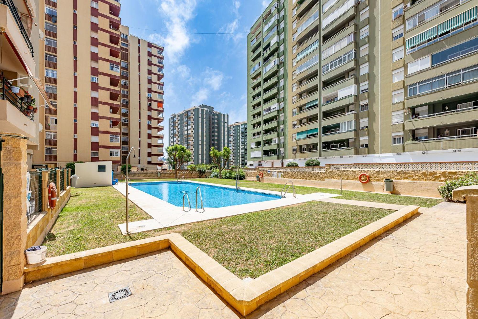 Los Boliches 3 Bed Ap ฟูเอนฮิโรลา ภายนอก รูปภาพ